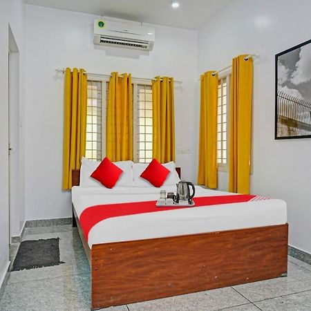 Oyo Thykoodam Sleep Inn Kochi Dış mekan fotoğraf